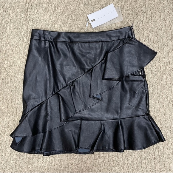 Endless Rose ruffled skirt - Picture 3 of 5